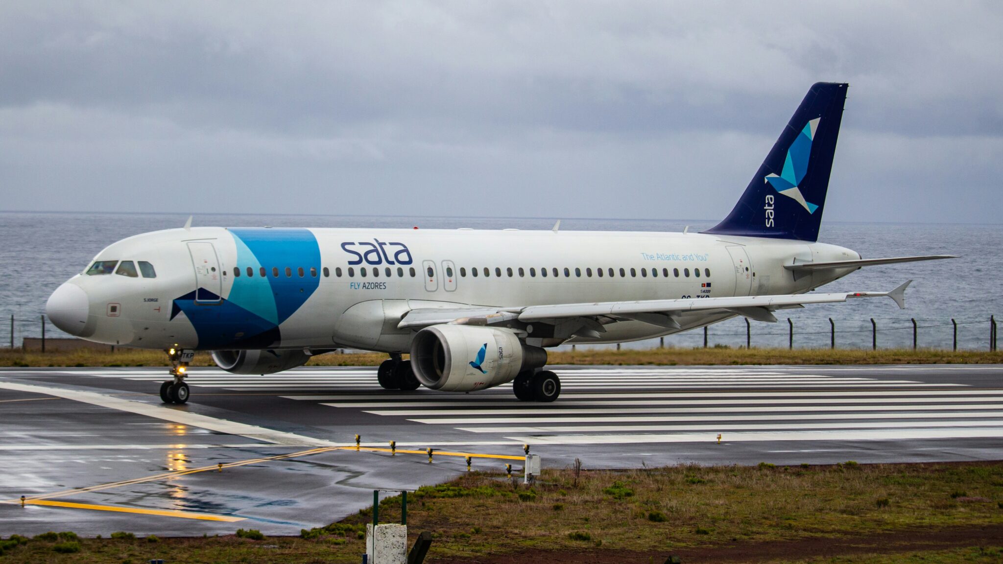 plane travel Azores
