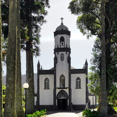Passeio de Carrinha na Lagoa das Sete Cidades (Dia Inteiro)